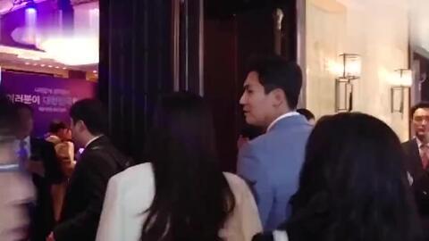 国产男同床交视频,揭秘同性恋床第生活